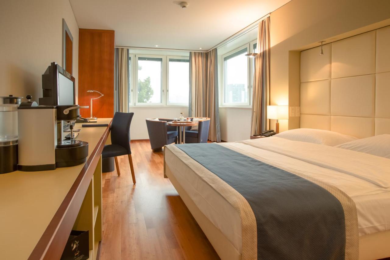 Radisson Blu Hotel,